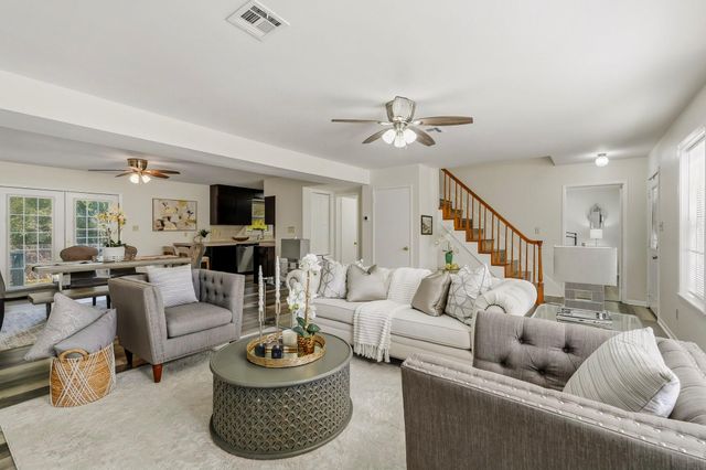 1306 20th Street, Huntsville, TX 77340
