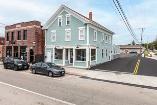 3287 Post Road, Warwick, RI 02886