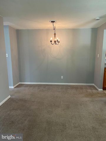 301 MEADOWBROOK DR, Mays Landing, NJ 08330