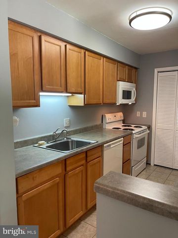 301 MEADOWBROOK DR, Mays Landing, NJ 08330