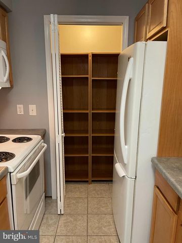 301 MEADOWBROOK DR, Mays Landing, NJ 08330