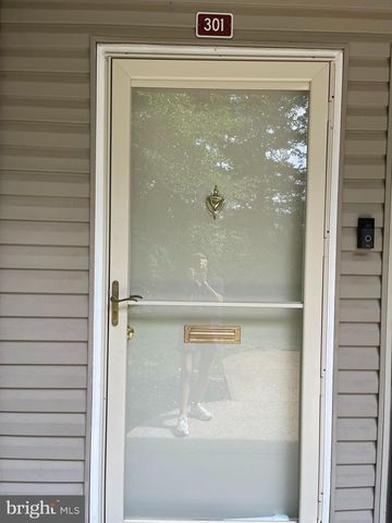 301 MEADOWBROOK DR, Mays Landing, NJ 08330