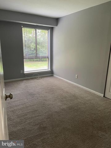 301 MEADOWBROOK DR, Mays Landing, NJ 08330