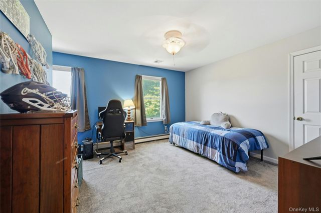 21 Tallmadge Trail, Miller Place, NY 11764