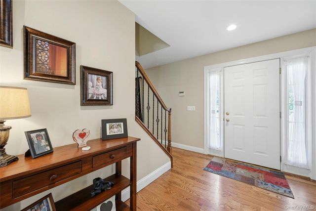 21 Tallmadge Trail, Miller Place, NY 11764