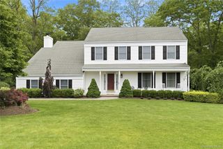 21 Tallmadge Trail, Miller Place, NY 11764