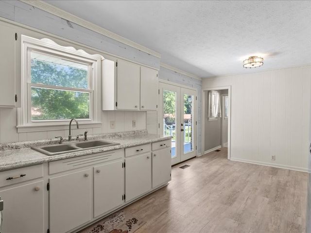 108 Sherry Ln, Dickson, TN 37055