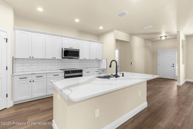 34 Lupine Street, Homosassa, FL 34446