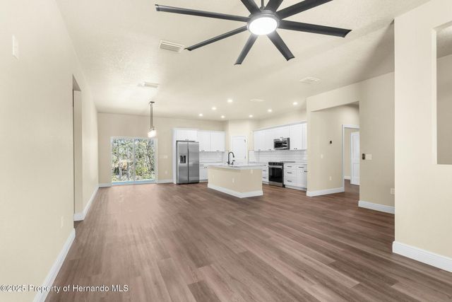 34 Lupine Street, Homosassa, FL 34446