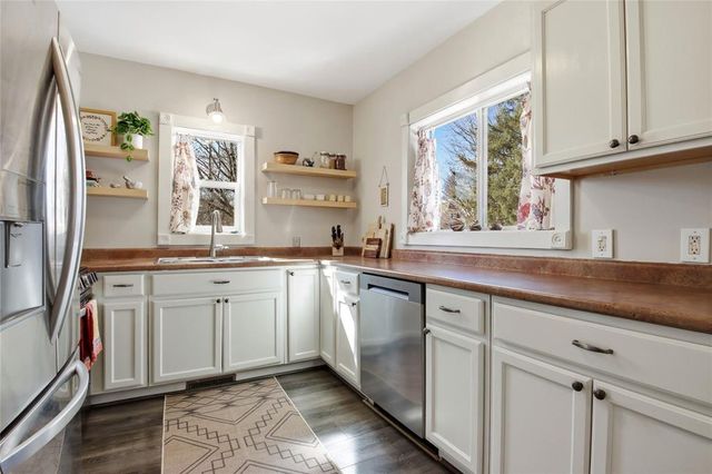 822 Lee Street, Eau Claire, WI 54701