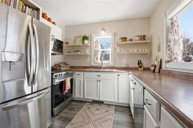 822 Lee Street, Eau Claire, WI 54701