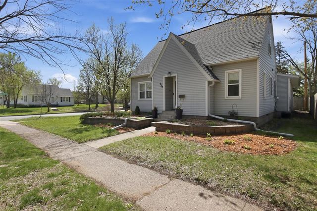 822 Lee Street, Eau Claire, WI 54701