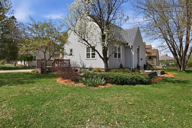 822 Lee Street, Eau Claire, WI 54701