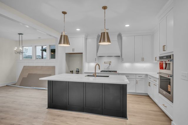 502 Eastboro Dr, Nashville, TN 37209