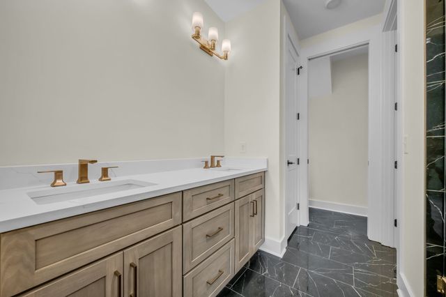 502 Eastboro Dr, Nashville, TN 37209