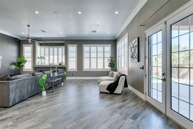 394 Highland Hills Court, Las Vegas, NV 89148