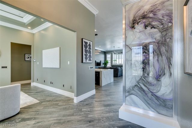 394 Highland Hills Court, Las Vegas, NV 89148