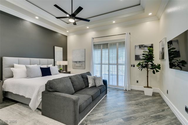 394 Highland Hills Court, Las Vegas, NV 89148