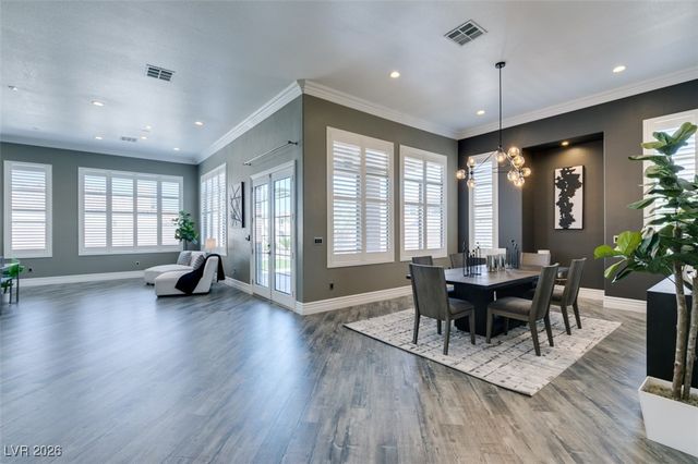 394 Highland Hills Court, Las Vegas, NV 89148