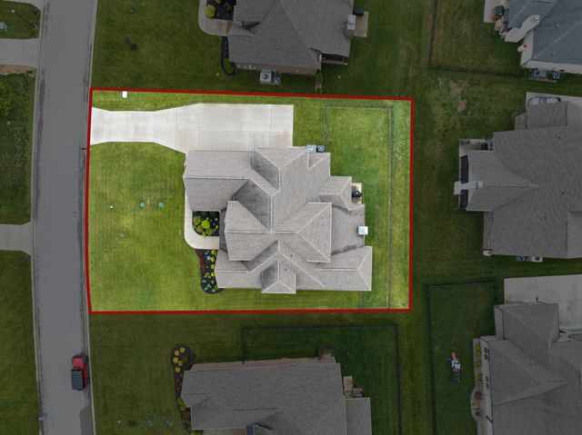 7045 Silver Fox St, Smyrna, TN 37167