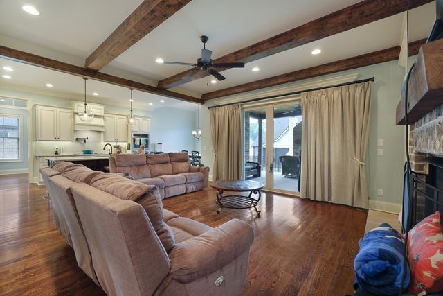 7045 Silver Fox St, Smyrna, TN 37167