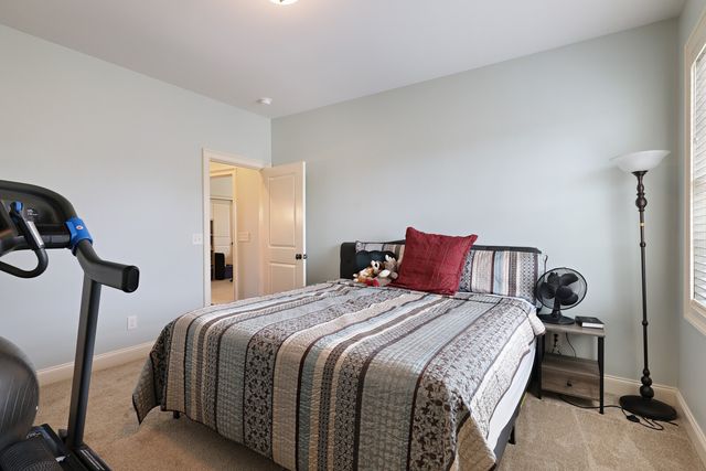 7045 Silver Fox St, Smyrna, TN 37167