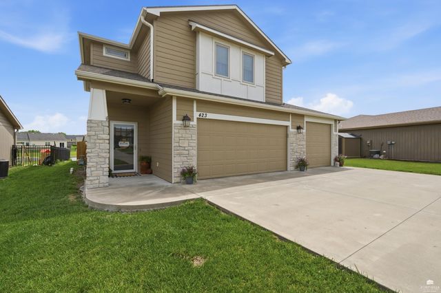 423 Northfield Rd., Manhattan, KS 66502