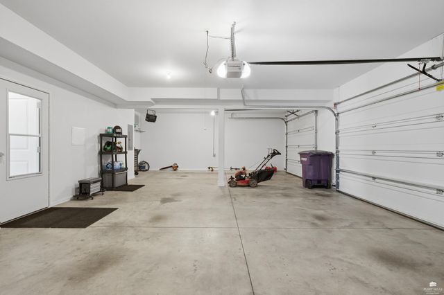423 Northfield Rd., Manhattan, KS 66502