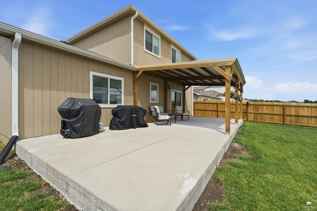 423 Northfield Rd., Manhattan, KS 66502