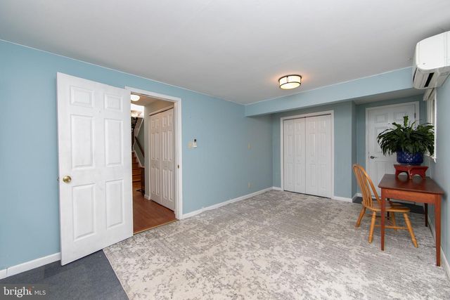 157 S BRENTWOOD DR, Mount Laurel, NJ 08054