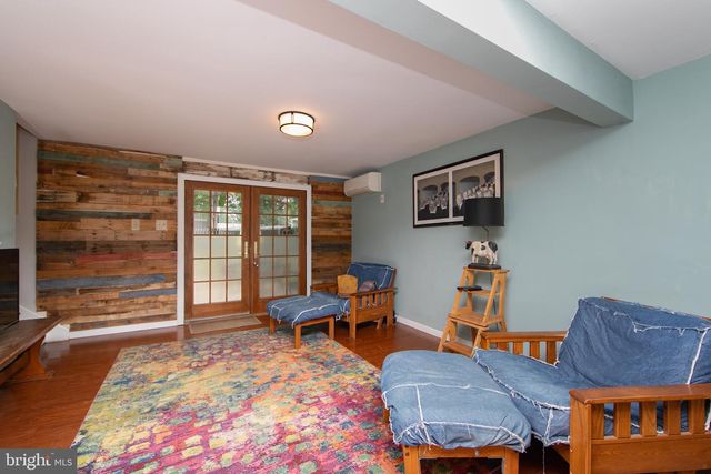 157 S BRENTWOOD DR, Mount Laurel, NJ 08054
