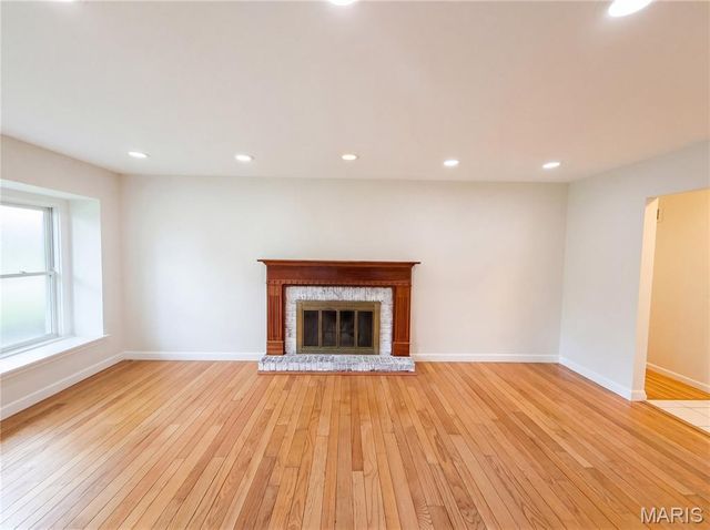 207 Renaldo Drive, Chesterfield, MO 63017