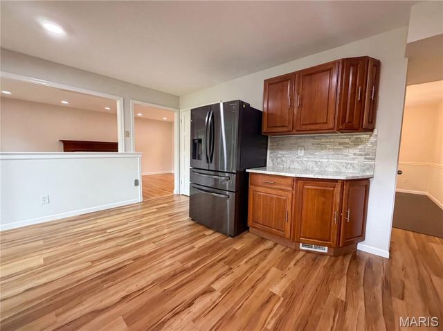 207 Renaldo Drive, Chesterfield, MO 63017
