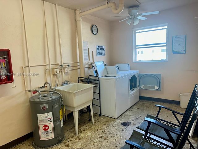 505 E Dania Beach Blvd 4-3J, Dania Beach, FL 33004