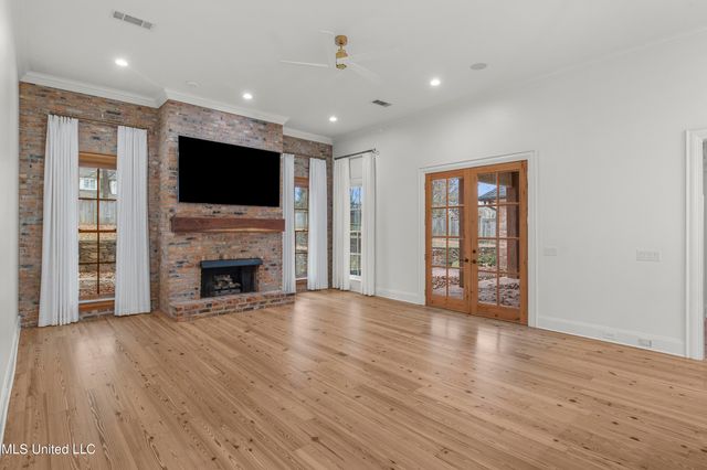 103 Cherry Laurel Lane, Ridgeland, MS 39157