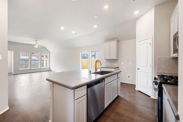 2606 Prairie Star Lane, Conroe, TX 77385