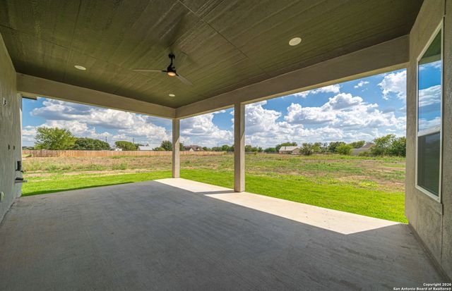 302 Venado Oaks, Castroville, TX 78009