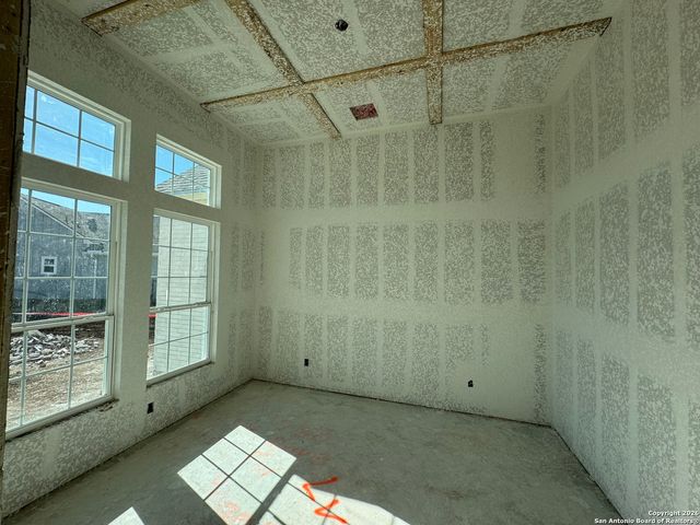 302 Venado Oaks, Castroville, TX 78009