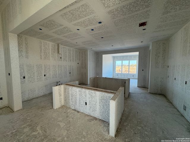 302 Venado Oaks, Castroville, TX 78009