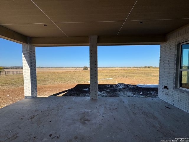 302 Venado Oaks, Castroville, TX 78009