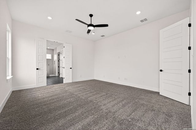 302 Venado Oaks, Castroville, TX 78009