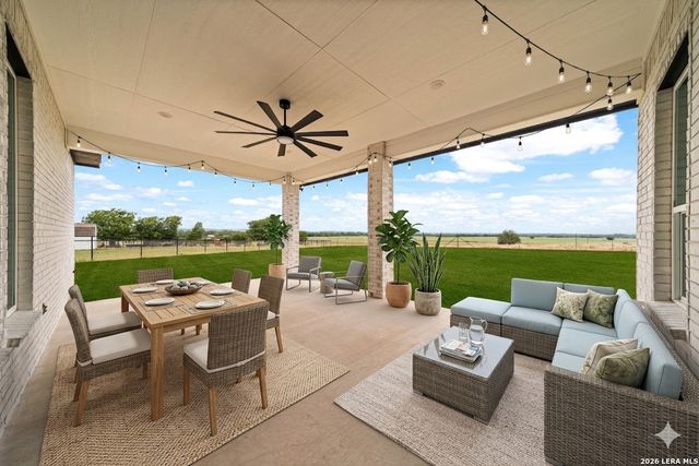 302 Venado Oaks, Castroville, TX 78009