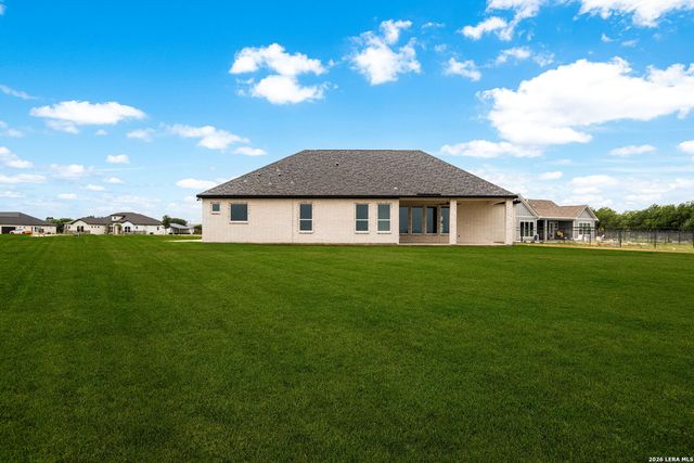 302 Venado Oaks, Castroville, TX 78009