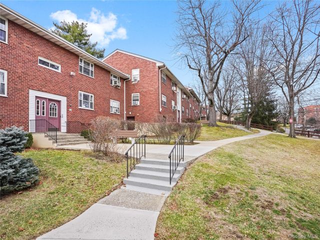 6 DeHaven Drive 1E, Yonkers, NY 10703