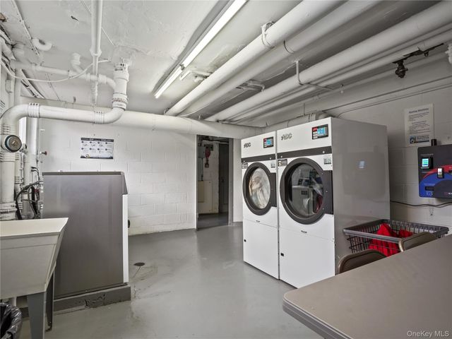 6 DeHaven Drive 1E, Yonkers, NY 10703