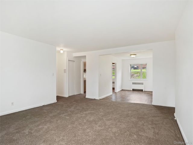 6 DeHaven Drive 1E, Yonkers, NY 10703