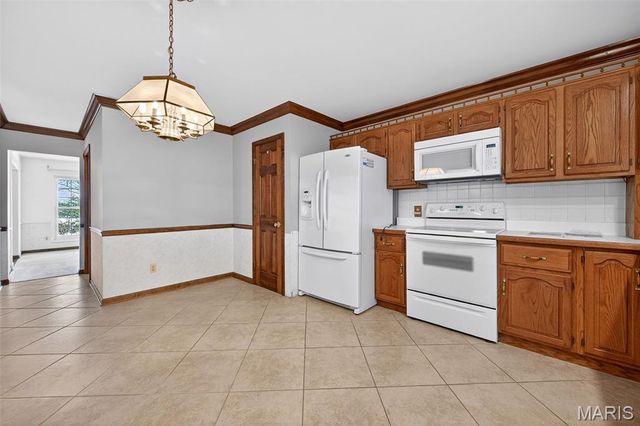 3701 Harmann Estates Drive, Bridgeton, MO 63044