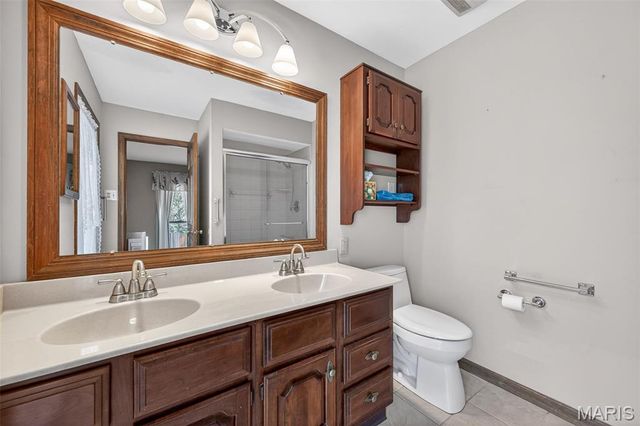 3701 Harmann Estates Drive, Bridgeton, MO 63044