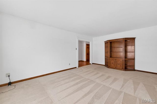 3701 Harmann Estates Drive, Bridgeton, MO 63044