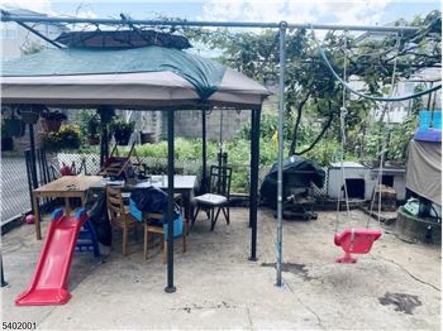 360 New St 3, Newark City, NJ 07103